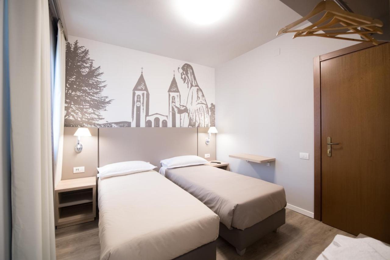 Al Santuario Di Fiorano Charming Hostel Фьорано-Моденезе Экстерьер фото