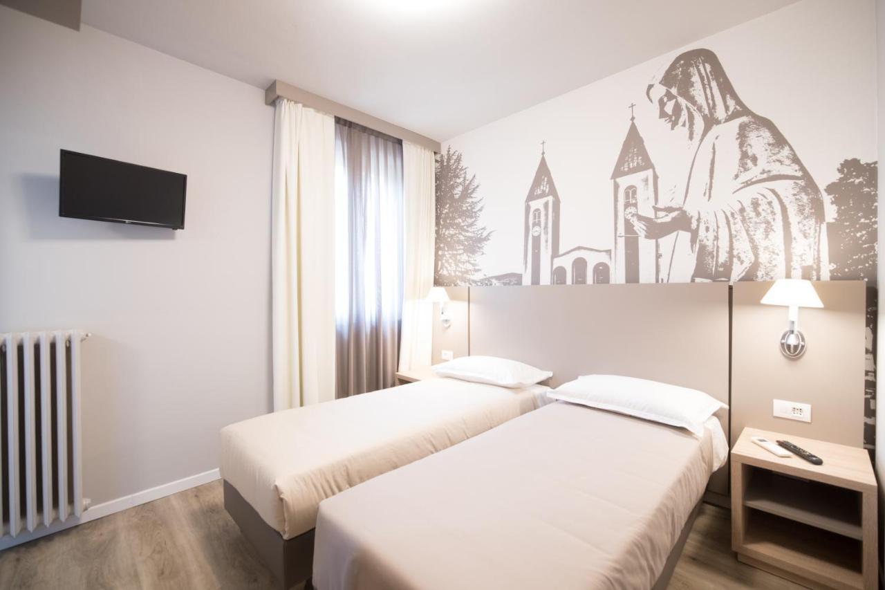 Al Santuario Di Fiorano Charming Hostel Фьорано-Моденезе Экстерьер фото